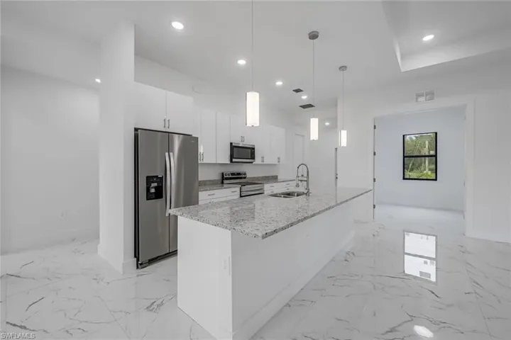 3016 42nd ST SW, LEHIGH ACRES FL 33976