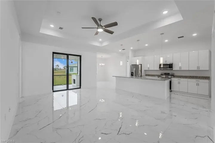 3016 42nd ST SW, LEHIGH ACRES FL 33976
