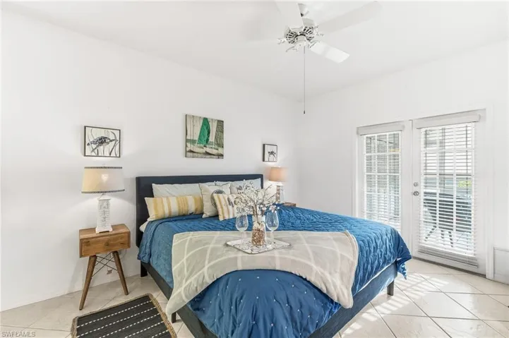 8161 Twelve Oaks Cir 512, Naples, Florida 34113