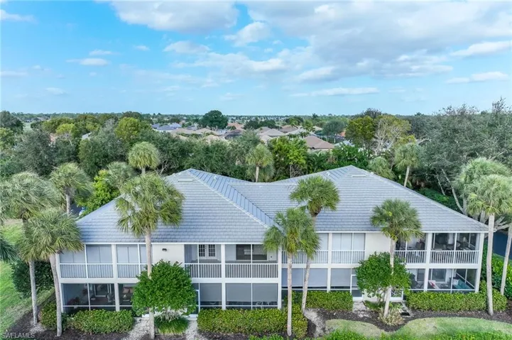 8161 Twelve Oaks Cir 512, Naples, Florida 34113