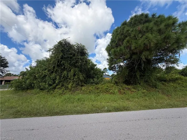 2902 46th St Sw, Lehigh Acres, Florida 33976