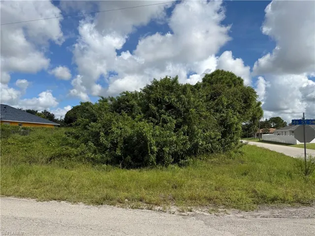 2902 46th St Sw, Lehigh Acres, Florida 33976