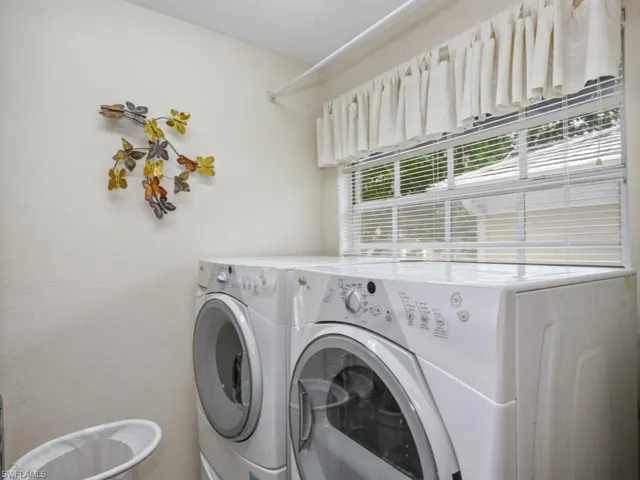 2847  Aintree  LN, Naples, FL 34112