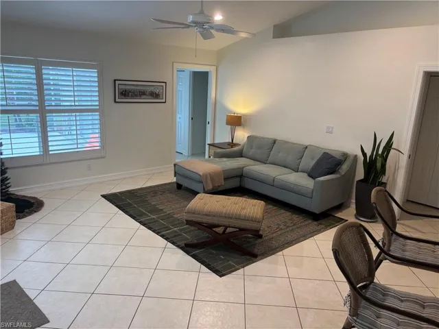 1166 Royal Palm Dr, Naples, Florida 34103