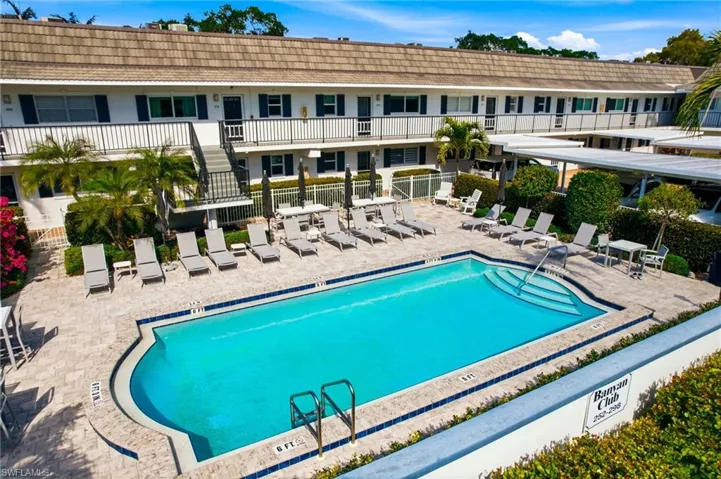 268  Banyan  BLVD, Naples, FL 34102