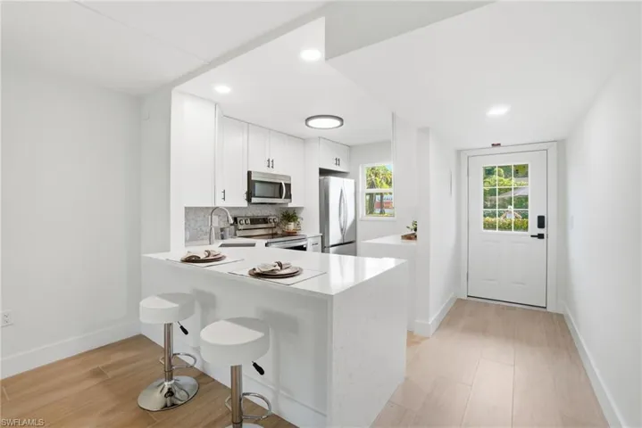 268  Banyan  BLVD, Naples, FL 34102