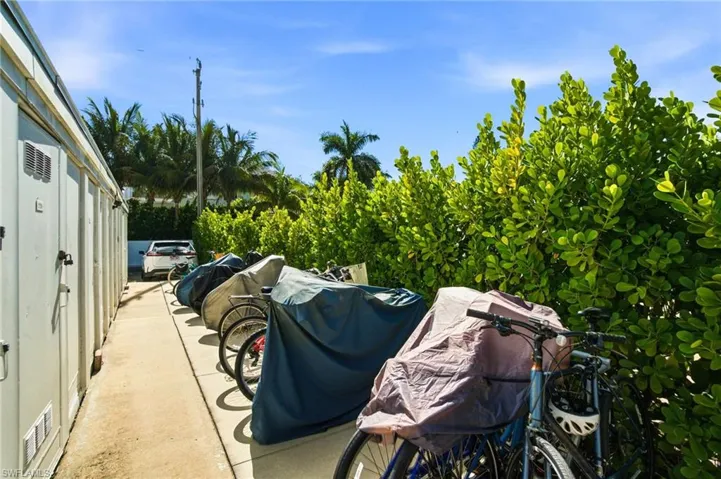 268  Banyan  BLVD, Naples, FL 34102