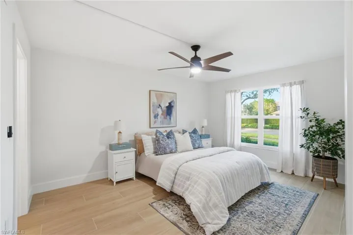 268  Banyan  BLVD, Naples, FL 34102