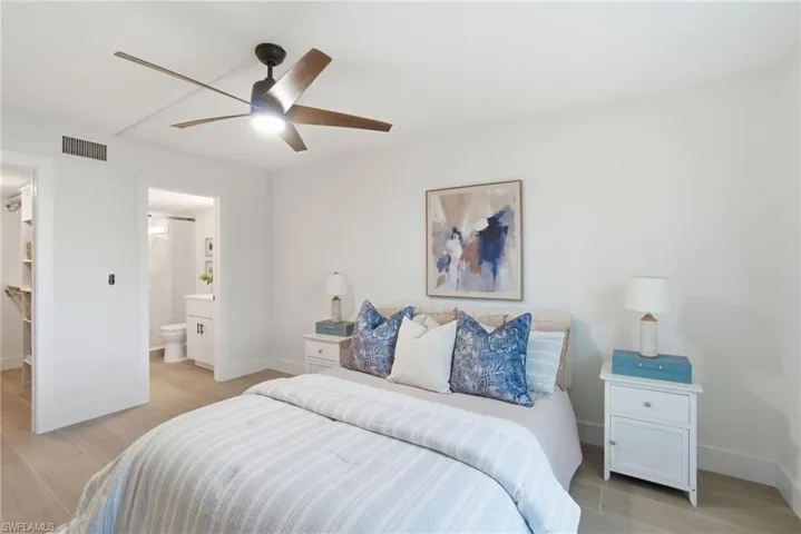 268  Banyan  BLVD, Naples, FL 34102