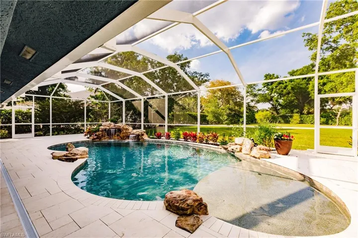 221 Tupelo Rd, Naples Fl 34108