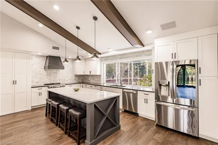 221 Tupelo Rd, Naples Fl 34108