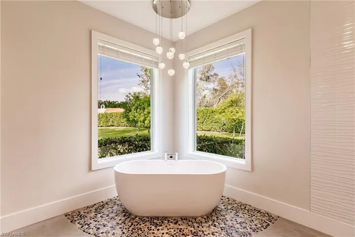 221 Tupelo Rd, Naples Fl 34108