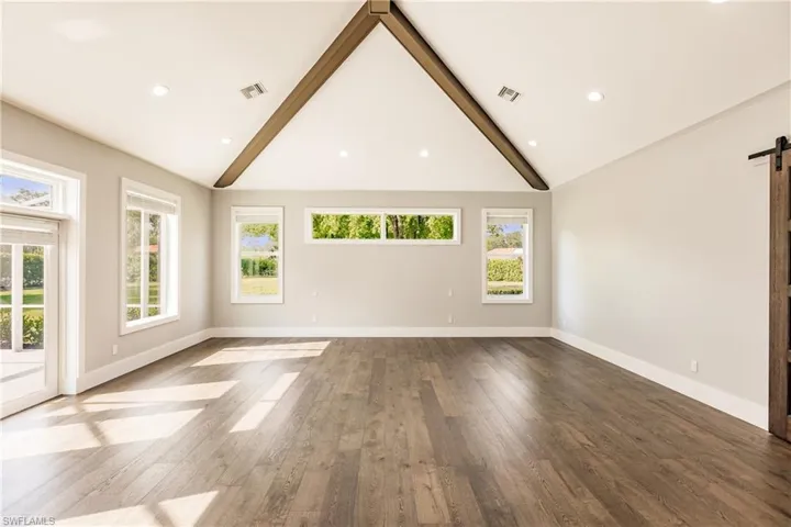 Primary bedroom/suite