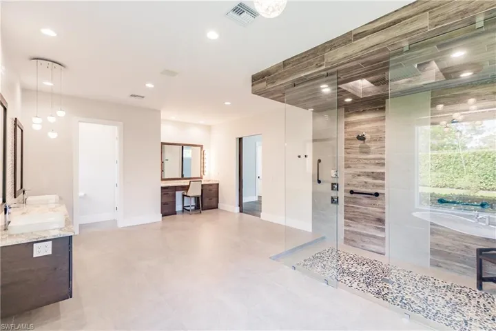 221 Tupelo Rd, Naples Fl 34108