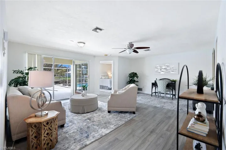 5303 SW 2nd PL, CAPE CORAL FL 33914