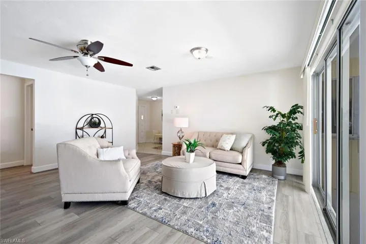 5303 SW 2nd PL, CAPE CORAL FL 33914