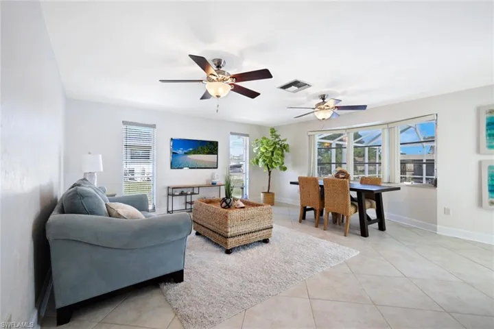5303 SW 2nd PL, CAPE CORAL FL 33914