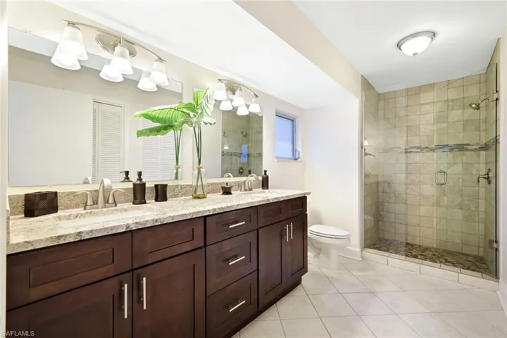 5303 SW 2nd PL, CAPE CORAL FL 33914