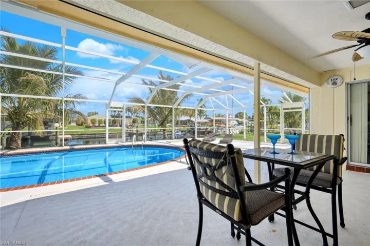 5303 SW 2nd PL, CAPE CORAL FL 33914