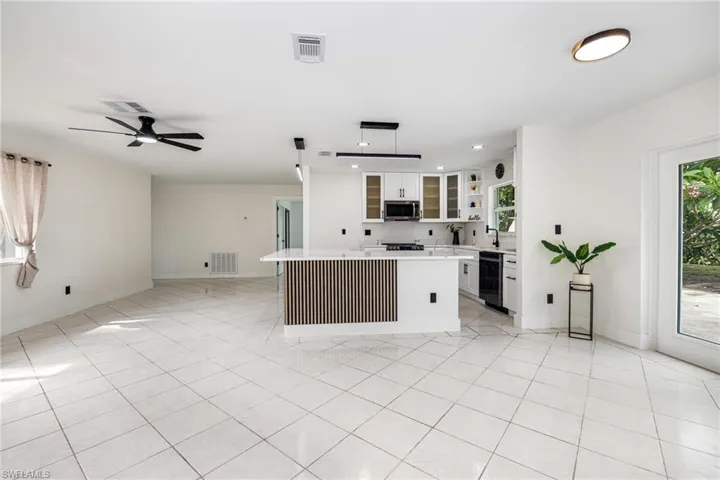 212 Jayview Ave, Lehigh Acres, Florida 33936
