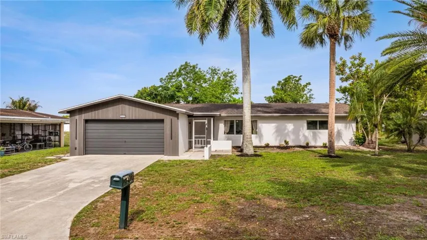212 Jayview Ave, Lehigh Acres, Florida 33936