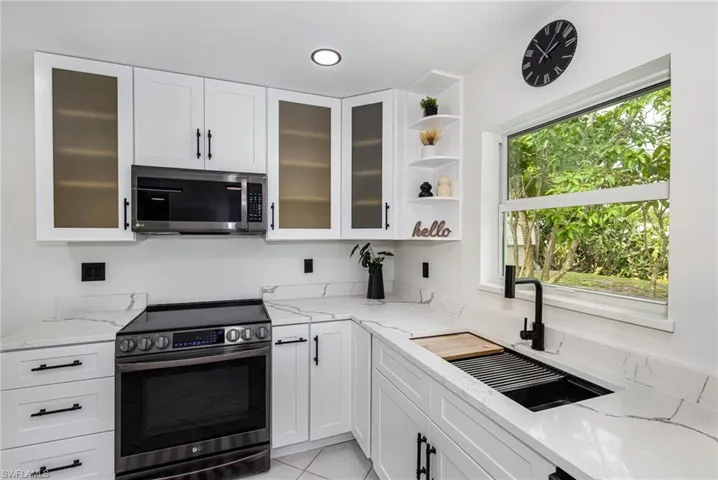 212 Jayview Ave, Lehigh Acres, Florida 33936