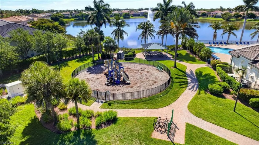 8369  Sumner  AVE, Fort Myers, FL 33908