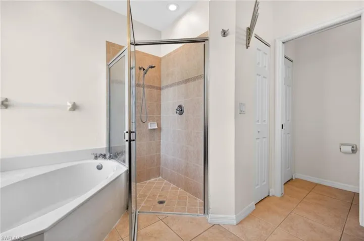 8369  Sumner  AVE, Fort Myers, FL 33908