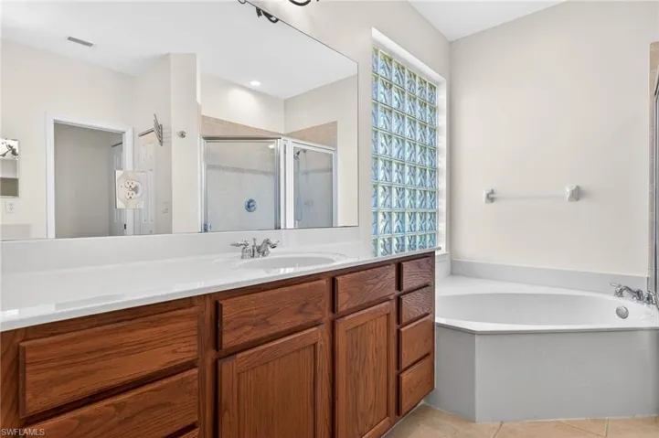 8369  Sumner  AVE, Fort Myers, FL 33908