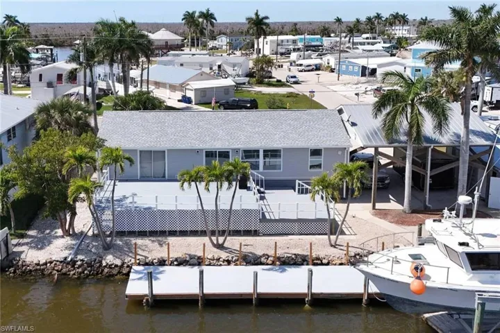 2442 York RD, ST. JAMES CITY FL 33956