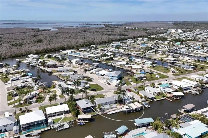 2442 York RD, ST. JAMES CITY FL 33956