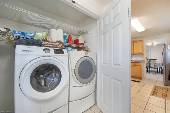 2442 York RD, ST. JAMES CITY FL 33956