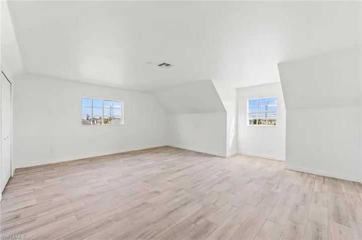 Main bedroom with full bathroom