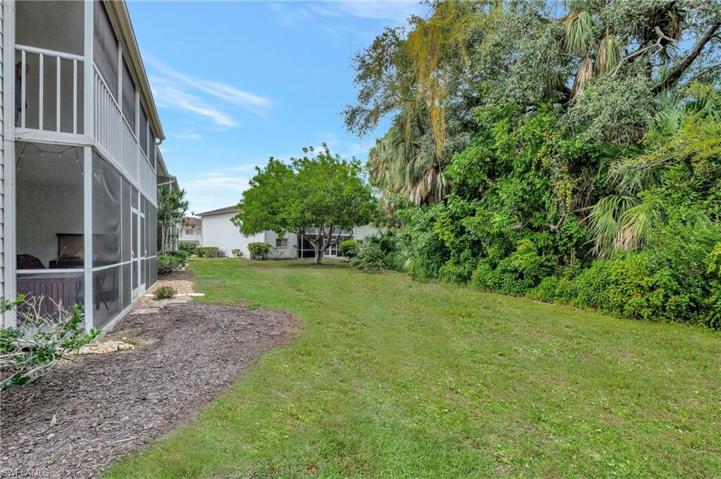 2375  Naples Trace  CIR, NAPLES, FL 34109
