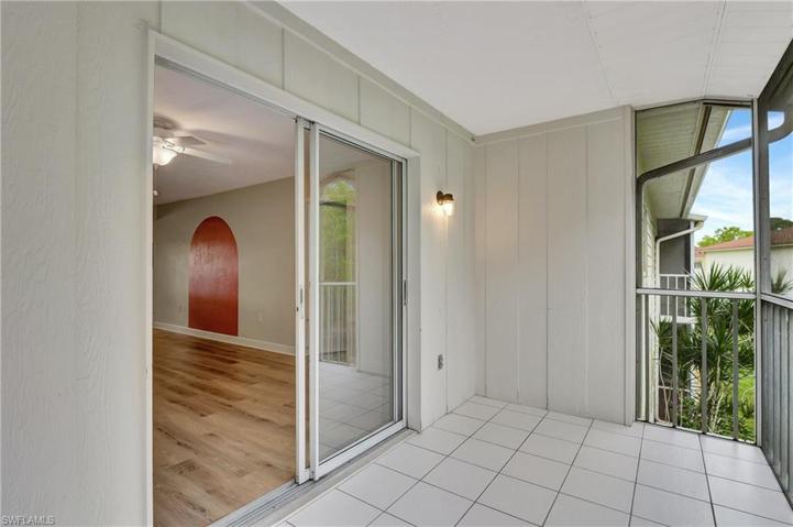 2375  Naples Trace  CIR, NAPLES, FL 34109
