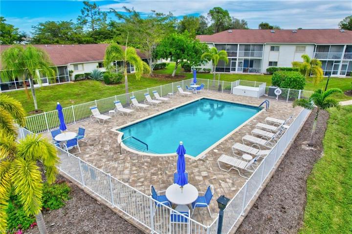 2375  Naples Trace  CIR, NAPLES, FL 34109