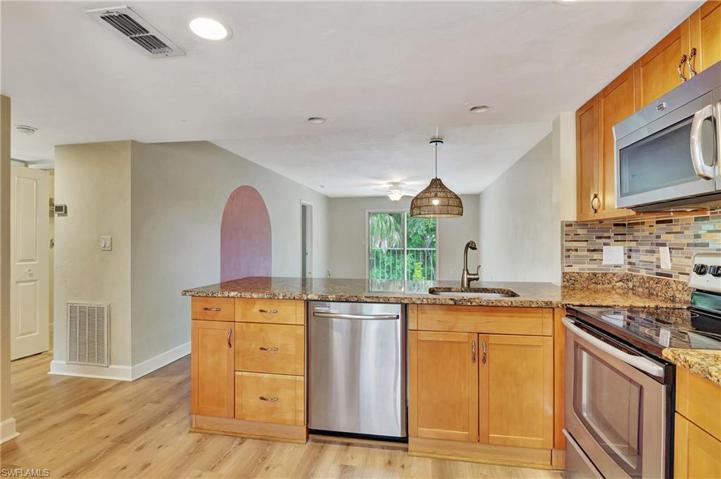2375  Naples Trace  CIR, NAPLES, FL 34109