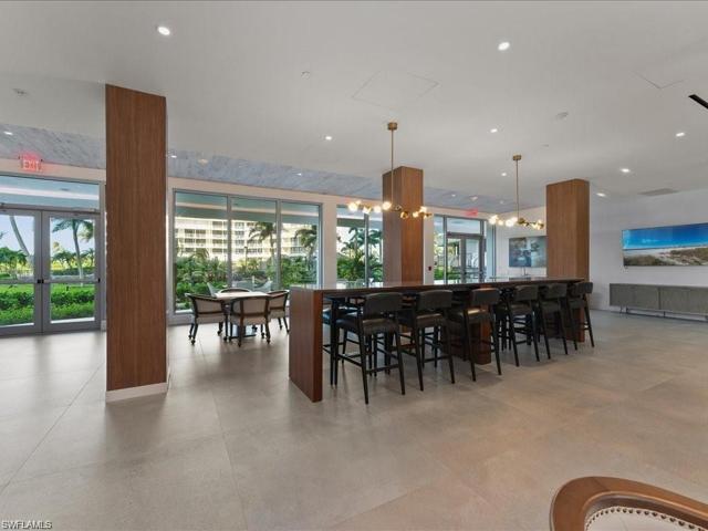 SOCIAL ROOM