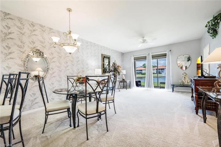Living room/dining room