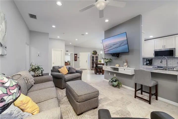 9962  Horse Creek  RD, Fort Myers, FL 33913