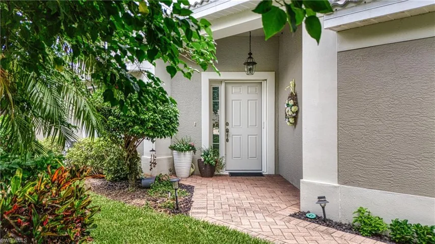 9962  Horse Creek  RD, Fort Myers, FL 33913