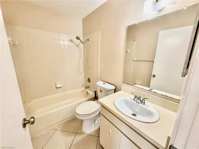 48 Heath Aster Ln, Lehigh Acres, Florida 33936