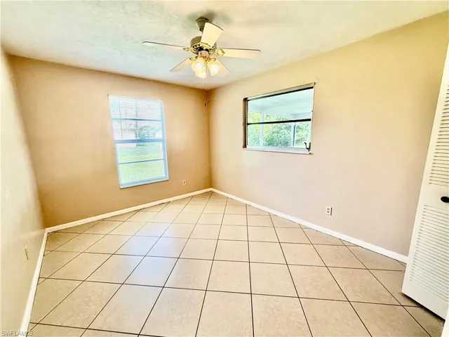 48 Heath Aster Ln, Lehigh Acres, Florida 33936