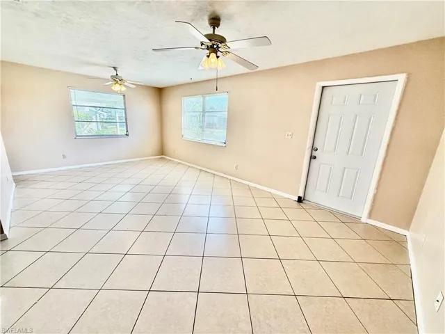 48 Heath Aster Ln, Lehigh Acres, Florida 33936