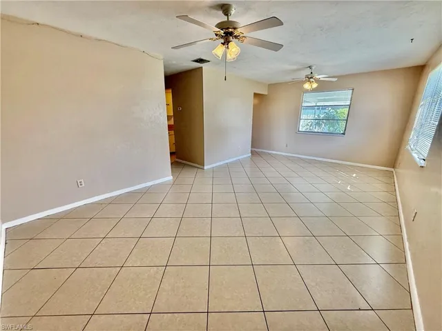 48 Heath Aster Ln, Lehigh Acres, Florida 33936