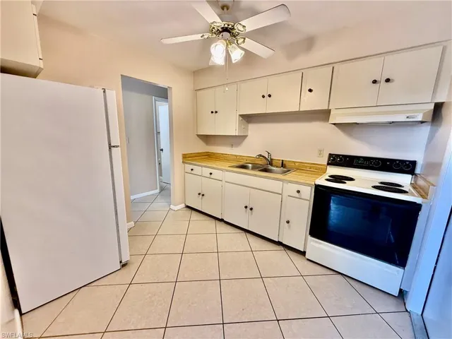 48 Heath Aster Ln, Lehigh Acres, Florida 33936