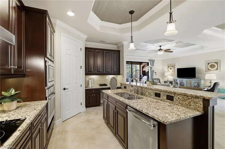 28517 Westmeath Ct, Bonita Springs, Florida 34135