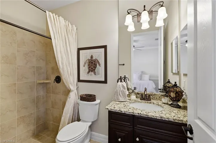 En-Suite Guest Bathroom