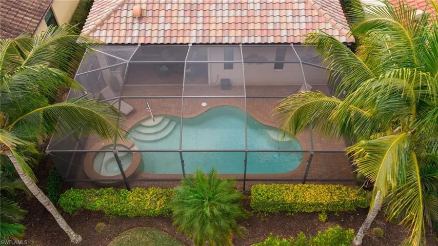 28517 Westmeath Ct, Bonita Springs, Florida 34135