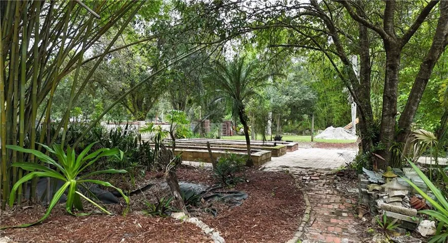 10871 Shirley Ln, North Fort Myers, Florida 33917